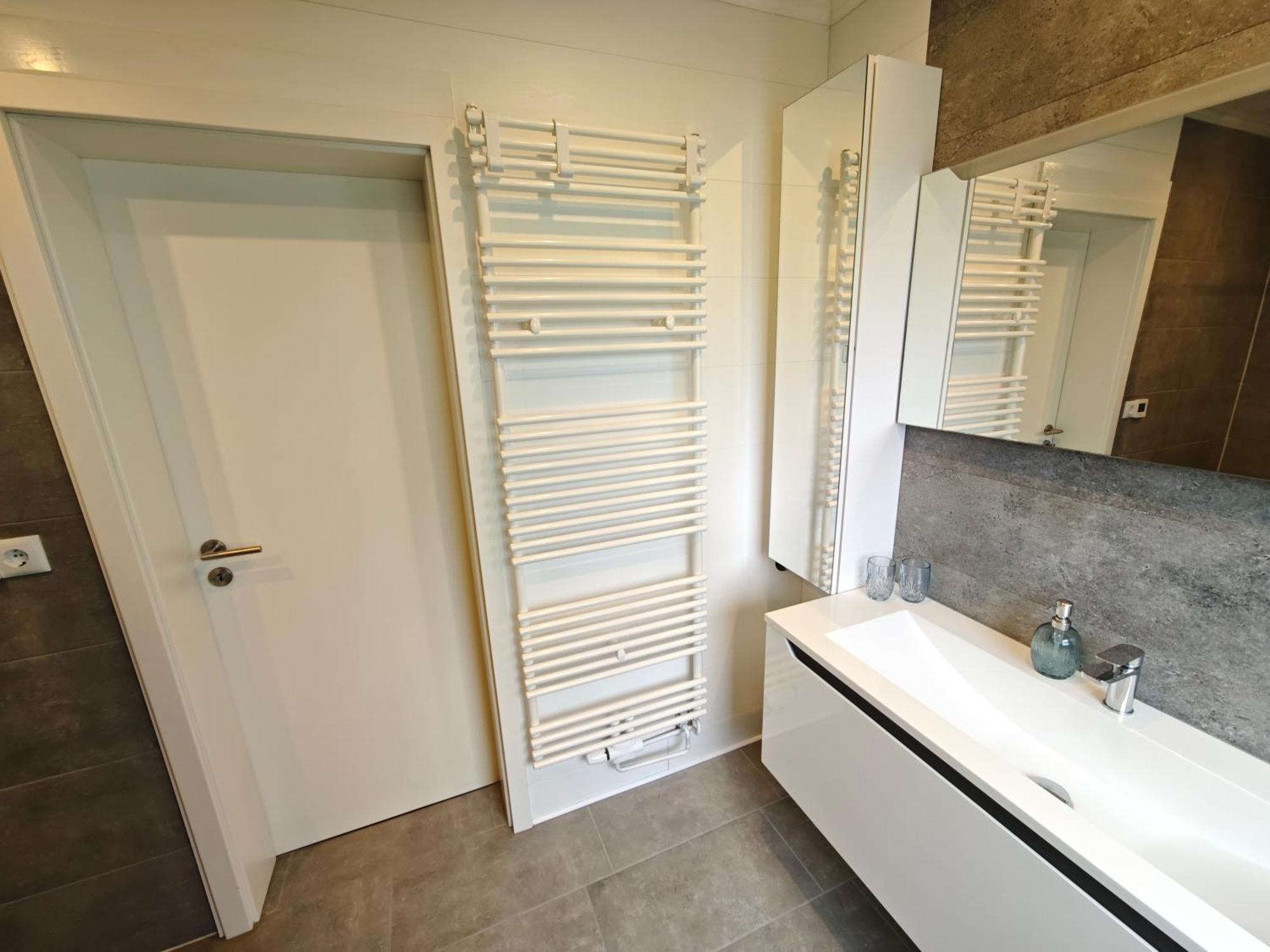 הוף Fh-Naehe: Modernes Apt Mit Balkon מראה חיצוני תמונה